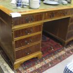 520 1410 WRITING DESK